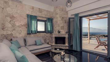 TV connectée, cheminée