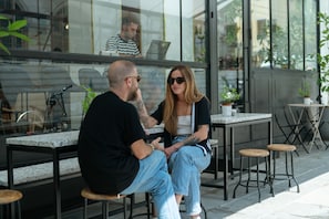 Terrace/patio - Isla Tel Aviv - Adults Only - Hostel (Tel Aviv)
