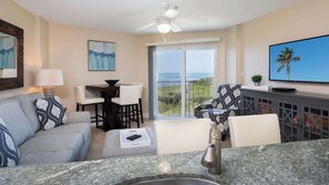 Smart TV, offices - Top Floor Suite Near Local Dive & Snorkeling Shops (Tavernier)