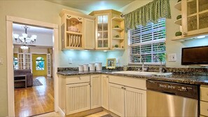 Private kitchen - Old Northwood Heated Pool Home perfect for  virtual family, business, vacation.  (West Palm Beach)
