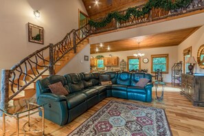 Téléviseur connecté, foyer, lecteur de DVD, livres