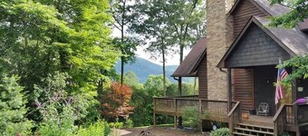 THE MOUNTAIN LAUREL |GORGEOUS MOUNTAIN VIEWS