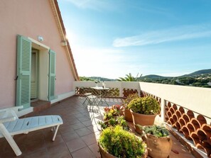 Terrace/patio - Castel Haussmann by Interhome (Cavalaire)