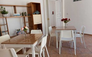 Free daily self-service breakfast  - B&B Don Peppe (San Mauro Cilento)