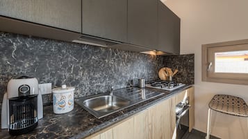 Kühlschrank, Ofen, Herdplatte, Geschirrspüler