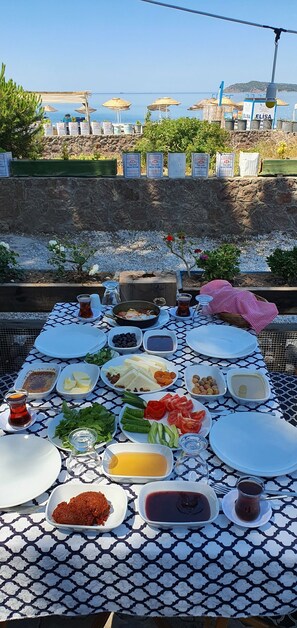 Desayuno completo incluido todos los días