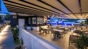Terrace/patio - Hotel Sunshine (Ksamil)