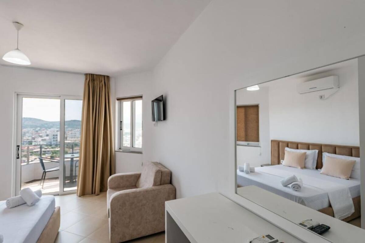 Soundproofing, WiFi (free), bed sheets