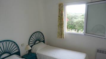 1 bedroom, iron/ironing board, free WiFi