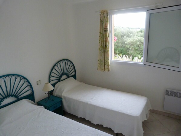 1 bedroom, iron/ironing board, free WiFi