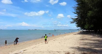 Amichevole Pantai Puteri homestay