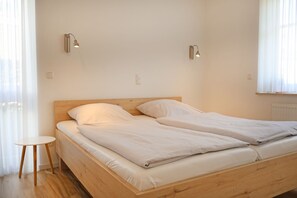 2 Schlafzimmer, Bügeleisen/Bügelbrett, Reisekinderbett, WLAN