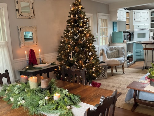 RELAXATION!! Inviting, Cozy NE Cottage, 2 min walk to 🏖️, Midcoast NYC, Boston.