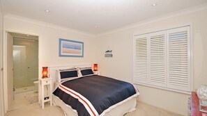 3 bedrooms, iron/ironing board
