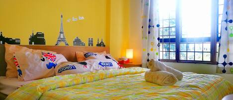 3 عدّة غرف نوم ومكواة/لوح كي وواي فاي وتسهيلات لدخول الكراسي المتحركة