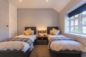 5 bedrooms, iron/ironing board, travel crib, free WiFi
