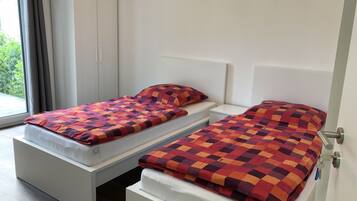 Economy-Zweibettzimmer, Gemeinschaftsbad