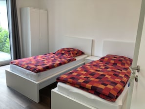 Economy Twin Room, Shared Bathroom - Gästehaus Witteborg (Paderborn)