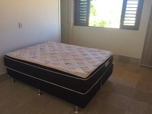 3 slaapkamers, een strijkplank/strijkijzer, gratis wifi