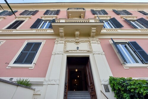 Ap. BEAUTIFUL ARTS - A few steps from Piazza del Popolo and Villa Borghese.