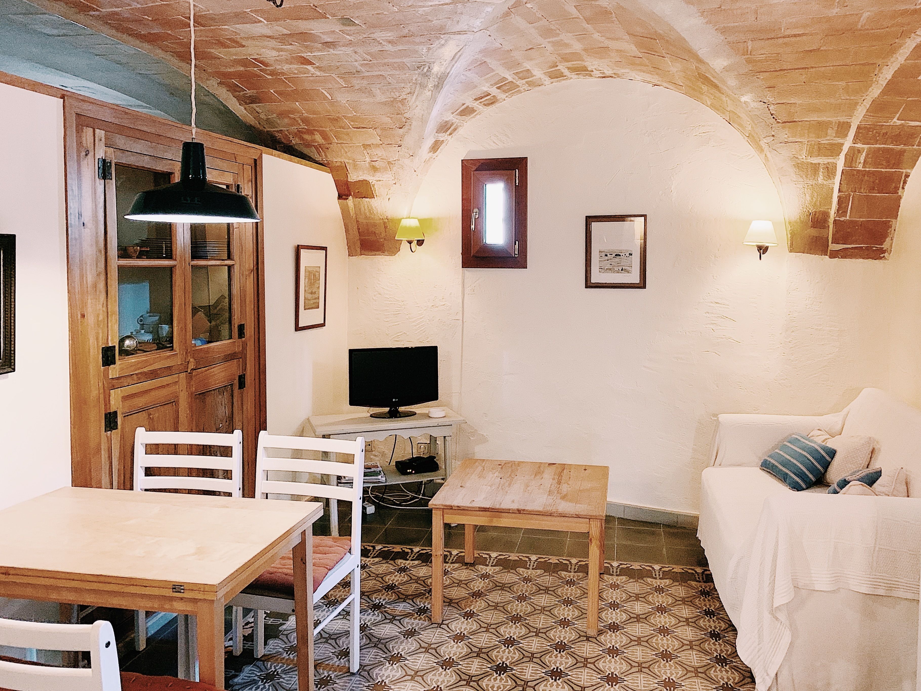 Lejlighed - 2 soveværelser | Opholdsområde | Tv, gulvvarme