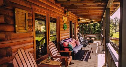 Upea rantahotelli New Riverillä - Anisidi Lodge - vuodepaikkoja 8