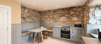 A beautifully renovated historic townhouse the sleeps 10 guests in 6 bedrooms