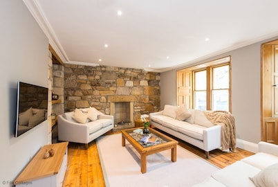 A beautifully renovated historic townhouse the sleeps 10 guests in 6 bedrooms