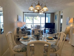 TV, offices - Sunset #301 - Luxurious Gulf-front Condo with Beach View (Fort Myers Beach)