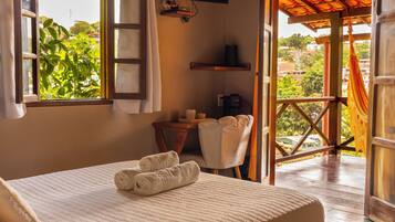 1 quarto, frigobar, individualmente decorados