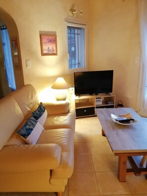 Televisie, boeken en een stereo