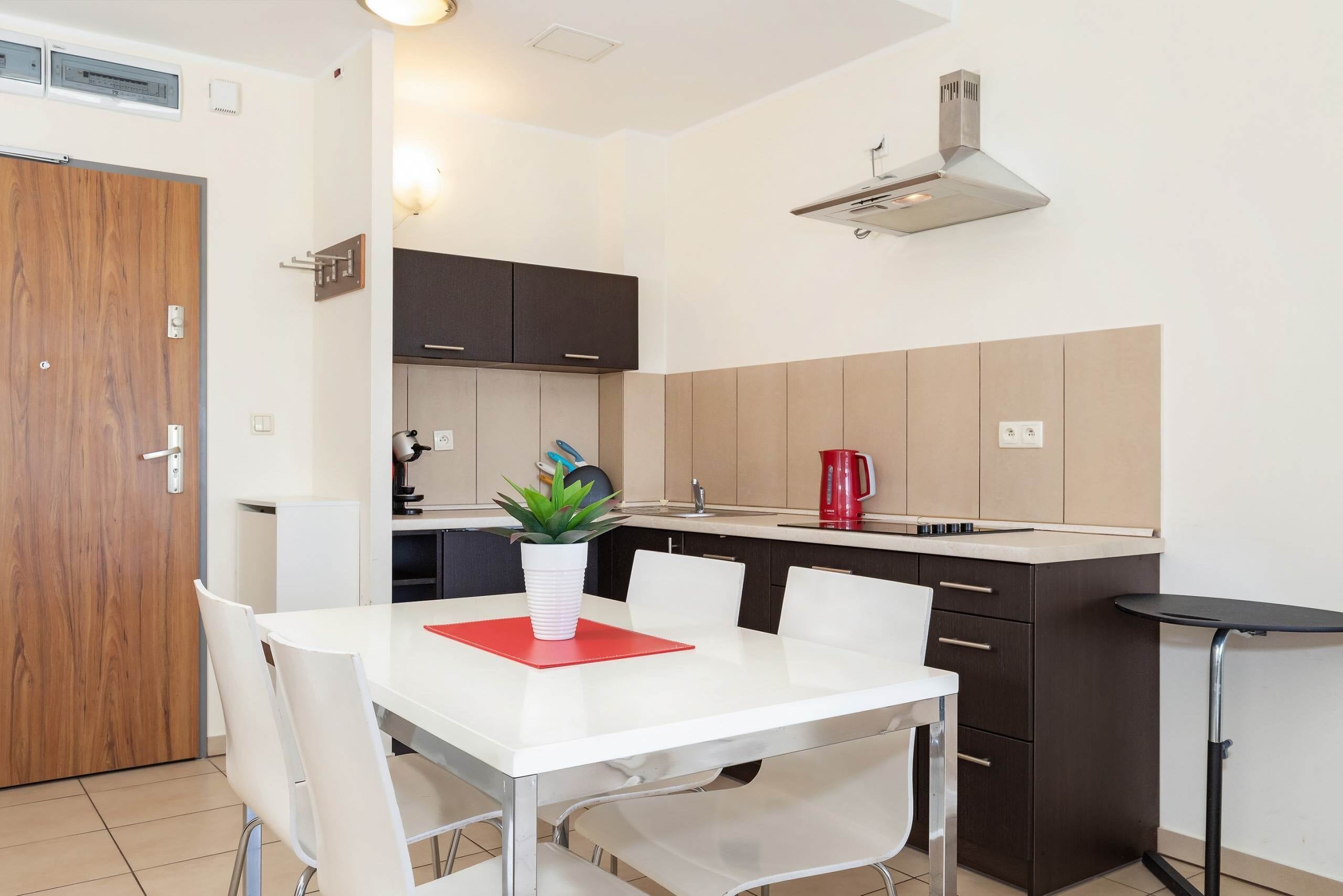 Coffee/tea maker, fridge, stovetop, dishwasher
