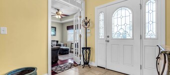 6 Bedroom Home  in  SOUTH Seaside Park one BLOCK FROM ISLAND BEACH STATE PARK!