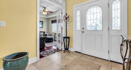 6 Bedroom Home in SOUTH Seaside Park one BLOCK FROM ISLAND BEACH STATE PARK!