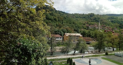 Apartman se nalazi u našoj porodičnoj kući