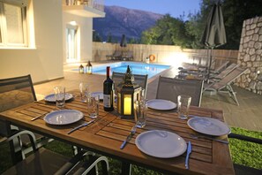 Villa Faye | ลานระเบียง/นอกชาน