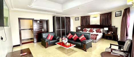 Luxury Studio Suite, City View