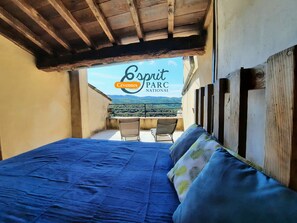 3 chambres, fer et planche à repasser, lit parapluie, Wi-Fi gratuit