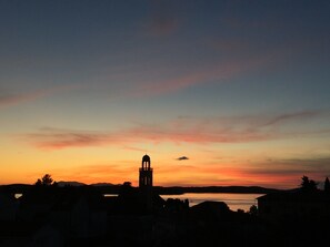 Exterior - Cozy Apt with a sea-view balcony, quiet area, close to center of Hvar+parking (Hvar)