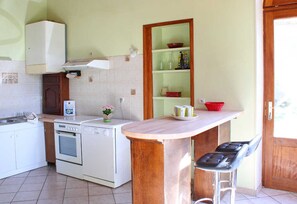 Frigorífic, microones, rentaplats i congelador 