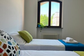 2 slaapkamers, een strijkplank/strijkijzer, wifi, beddengoed