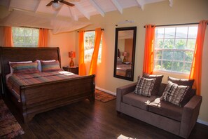 1 多间卧室、办公桌、熨斗/熨衣板、免费 WiFi