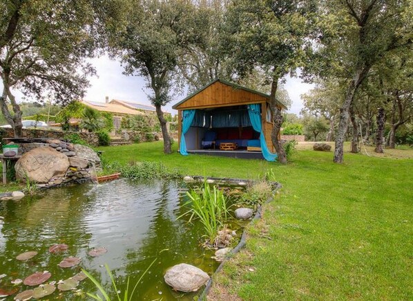 Property grounds - Homerez - Apt. in Moltifao, great view. (Moltifao)