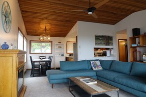 Smart TV, video games, DVD player, books - Pelican Point: Spacious Ocean View Home in Manzanita (MCA #200) (Manzanita)