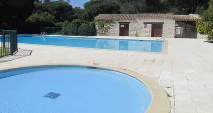 Charmantes Mazet Golfe St Tropez-Font Mourier