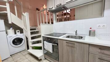 Fridge, microwave, oven, dishwasher