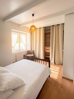 4 bedrooms, iron/ironing board, travel cot, free WiFi - Homerez - House in Fouesnant (Fouesnant)