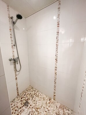 Shower - Homerez - House in Fouesnant (Fouesnant)