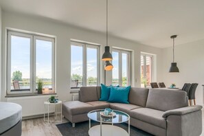 Fernseher, Kamin