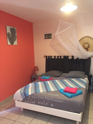 2 bedrooms, travel crib, WiFi, bed sheets - Kay Margo T3 with swimming pool (sainte-luce)